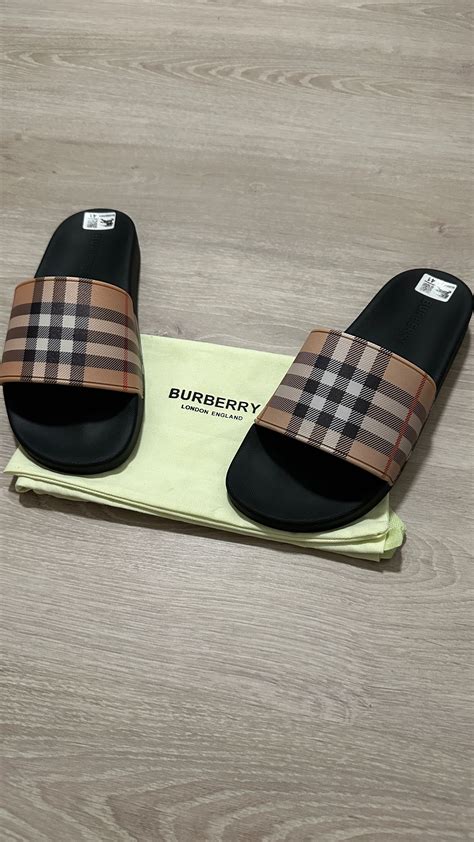 slapi burberry|Burberry store online.